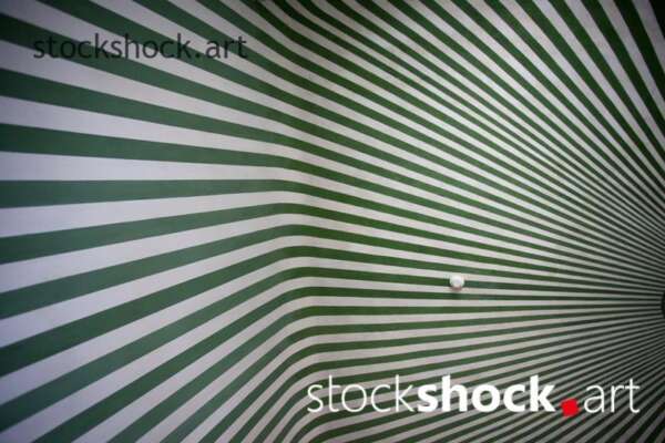 Green stripes, illusion, symmetry