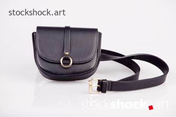Black bag fastened at the waist