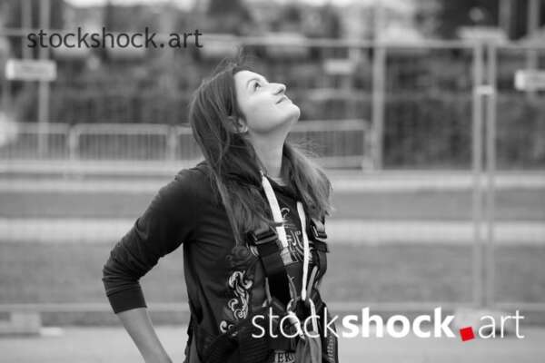 girl before jumping on the banji