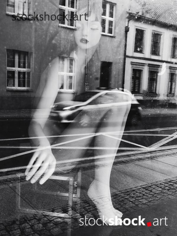 Act, black&white, reflection on the mirror